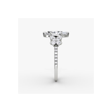 Luxury 14K Gold Lab Diamond Engagement Ring – Handcrafted Elegance
